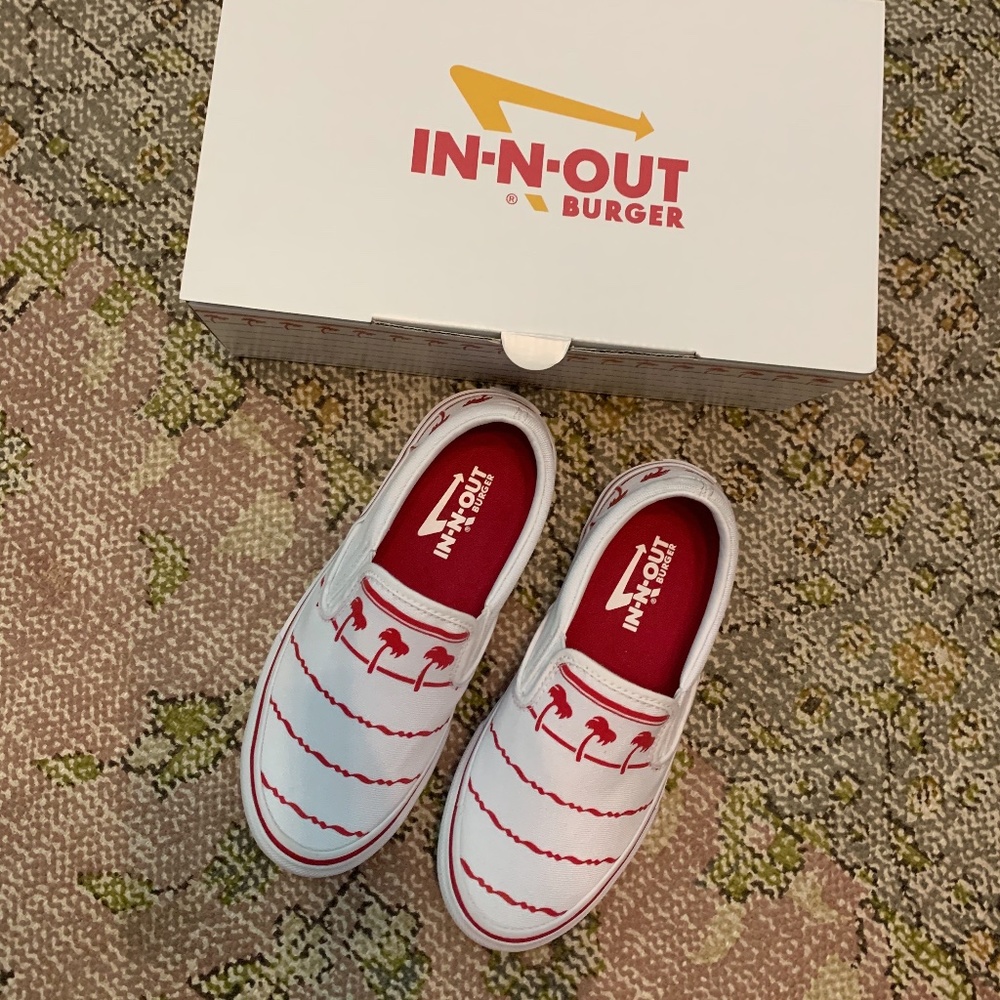 BNIB In & Out slide on shoes